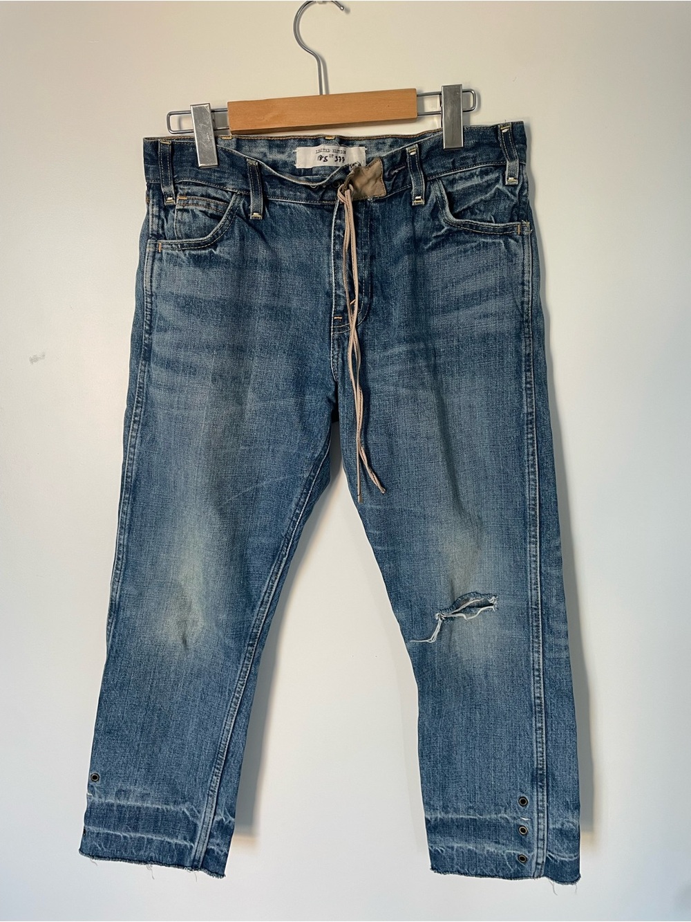 Vintage Levi’s Orange Tab Blue Distressed Cropped Jeans